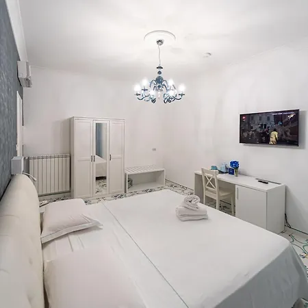 Mariarosaria Bed & Breakfast 3*
